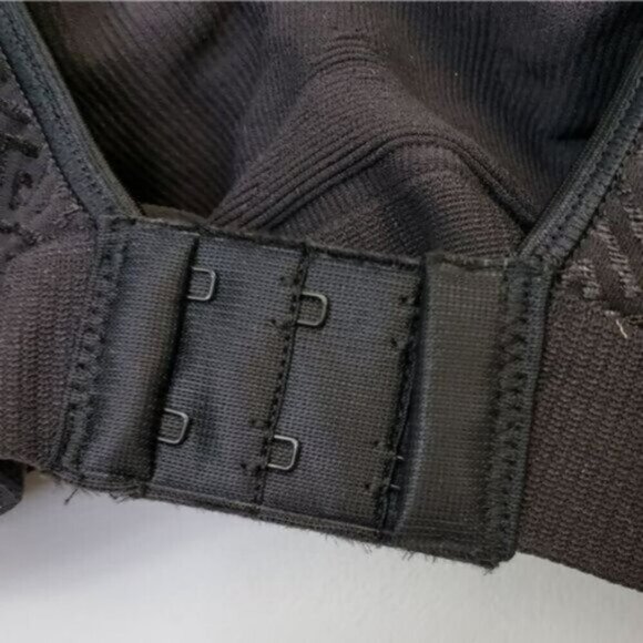 NEW Bali Smoothing Comfort Bra Black Wide Strap Support Size Small - Picture 4 of 9